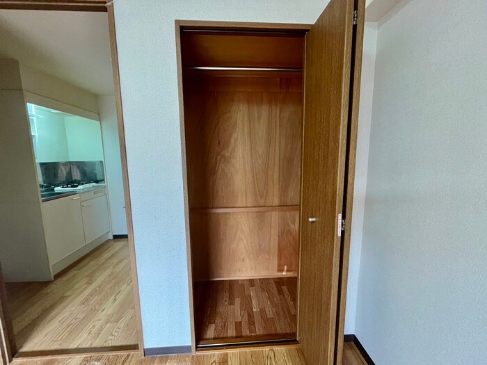 物件内観写真11　(収納)