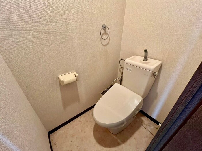 物件内観写真15　(トイレ)