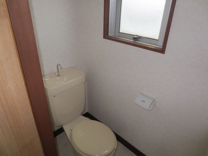 物件内観写真5　(トイレ)