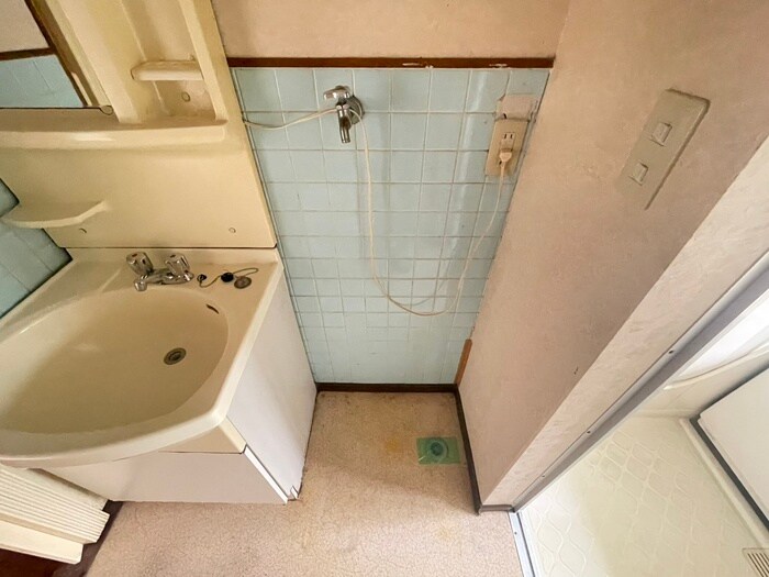 物件内観写真16　(洗濯機置場)