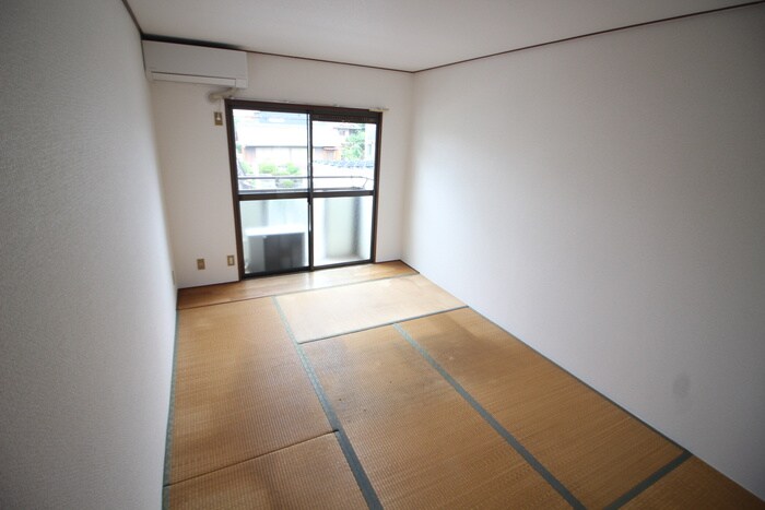 物件内観写真9　(居室)