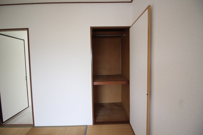 物件内観写真10　(収納)