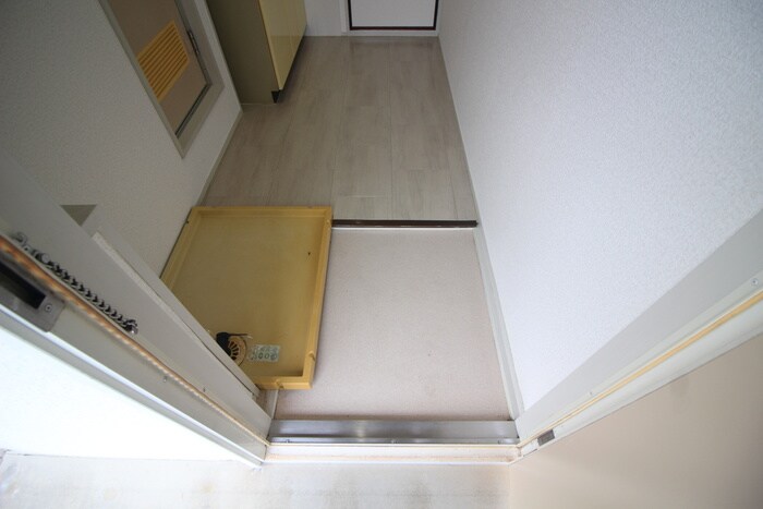 物件内観写真17　(玄関)