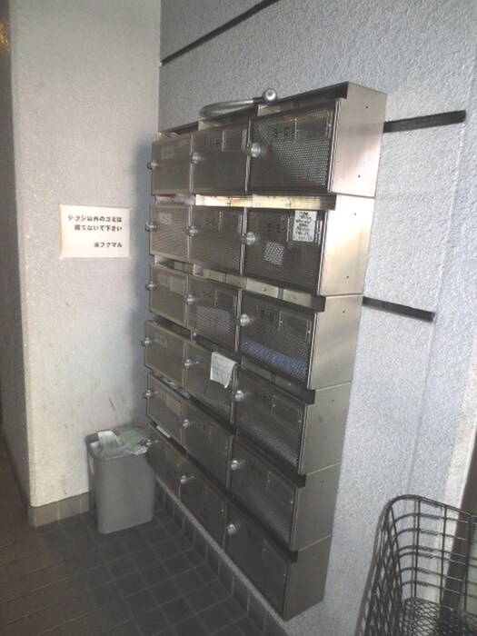 物件外観写真4　(建物設備)