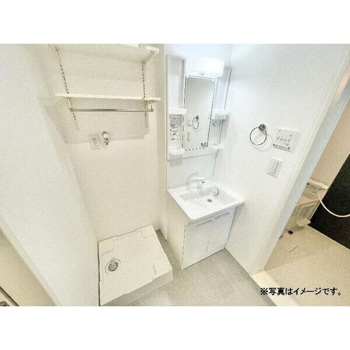 物件内観写真8　(洗面)