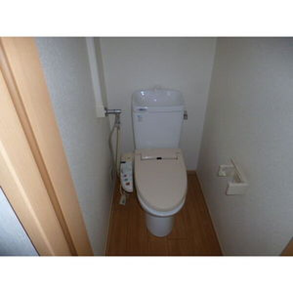 物件内観写真14　(トイレ)