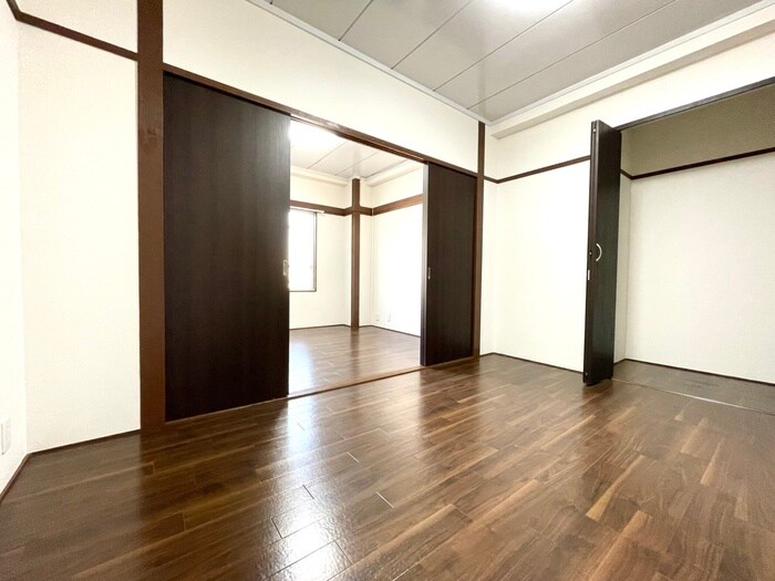 物件内観写真4　(居室)