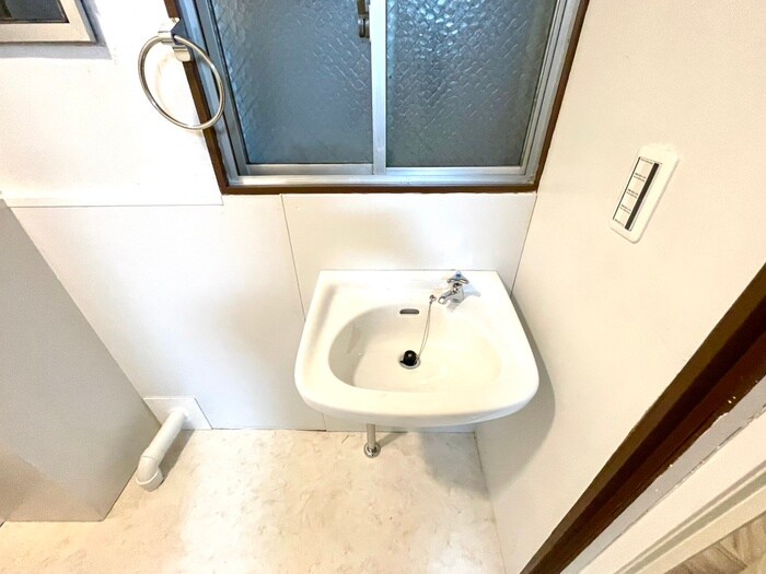 物件内観写真7　(洗面)
