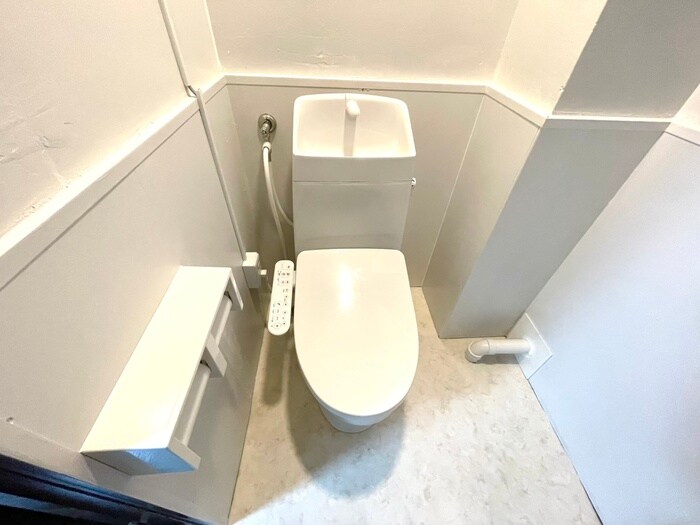 物件内観写真8　(トイレ)