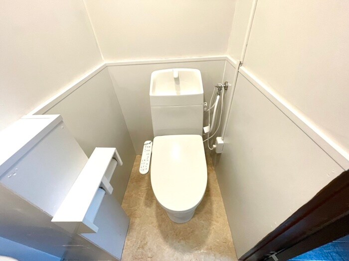 物件内観写真8　(トイレ)