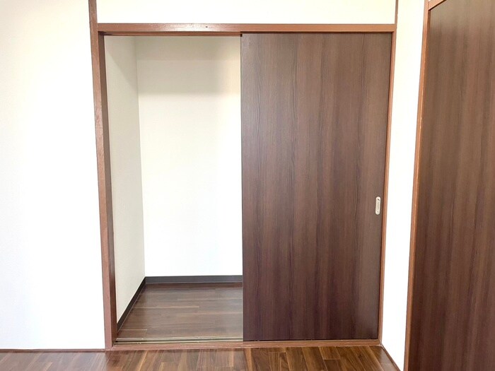 物件内観写真11　(収納)