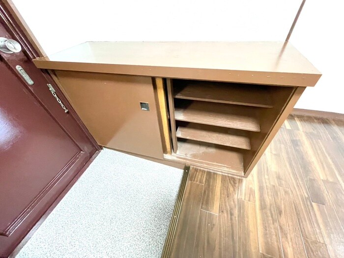 物件内観写真12　(靴箱)