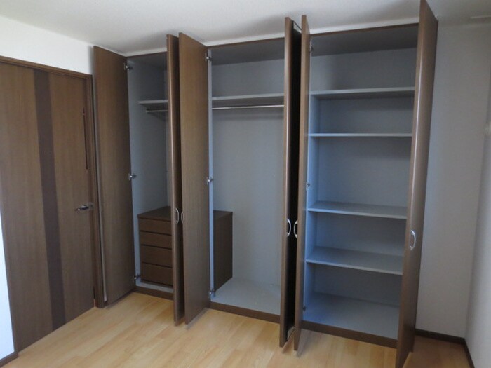 物件内観写真9　(収納)