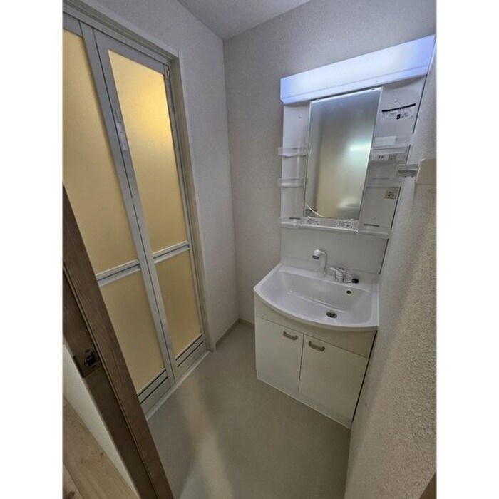 物件内観写真12　(洗面)