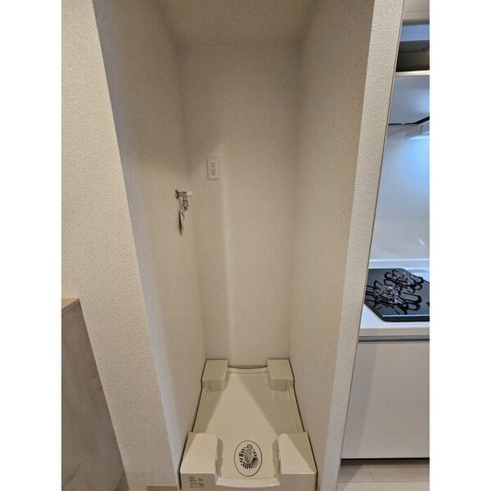 物件内観写真15　(洗濯機置場)