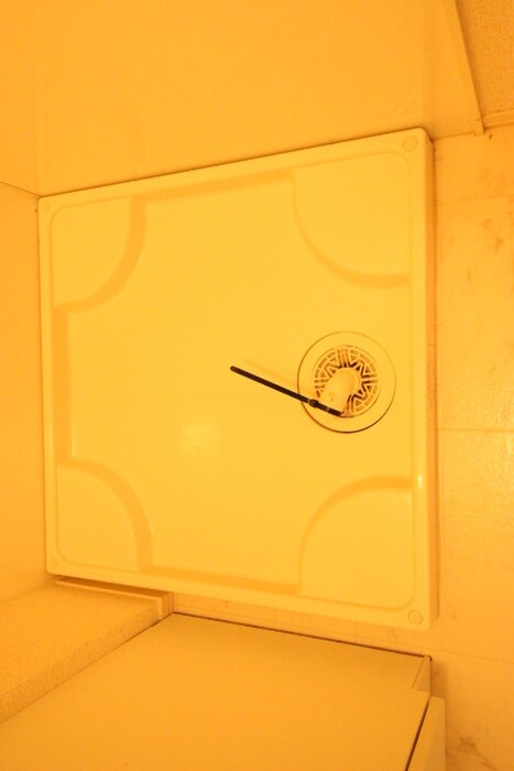 物件内観写真14　(洗濯機置場)