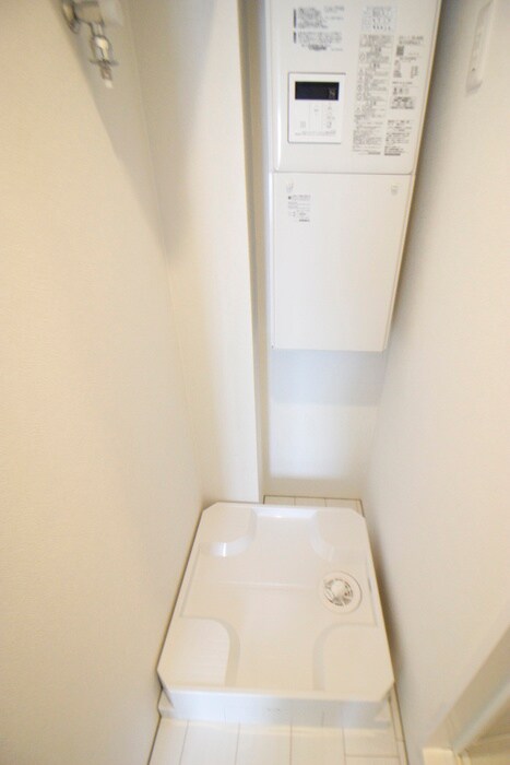 物件内観写真13　(洗濯機置場)