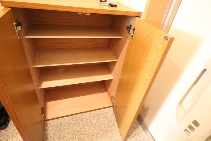 物件内観写真8　(靴箱)