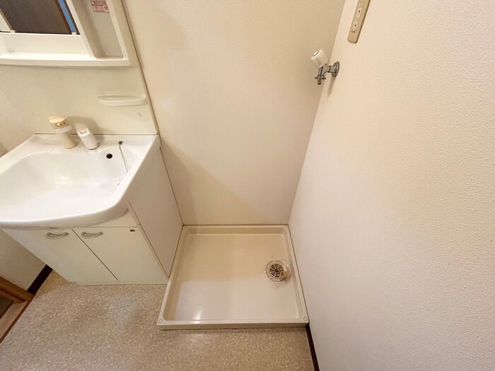 物件内観写真19　(洗濯機置場)