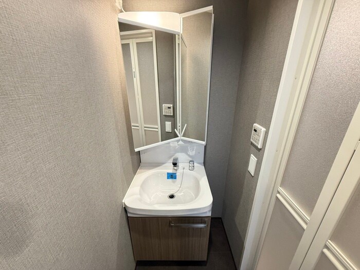 物件内観写真10　(洗面)