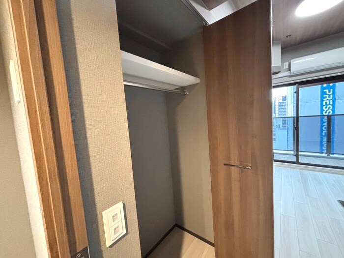 物件内観写真12　(収納)