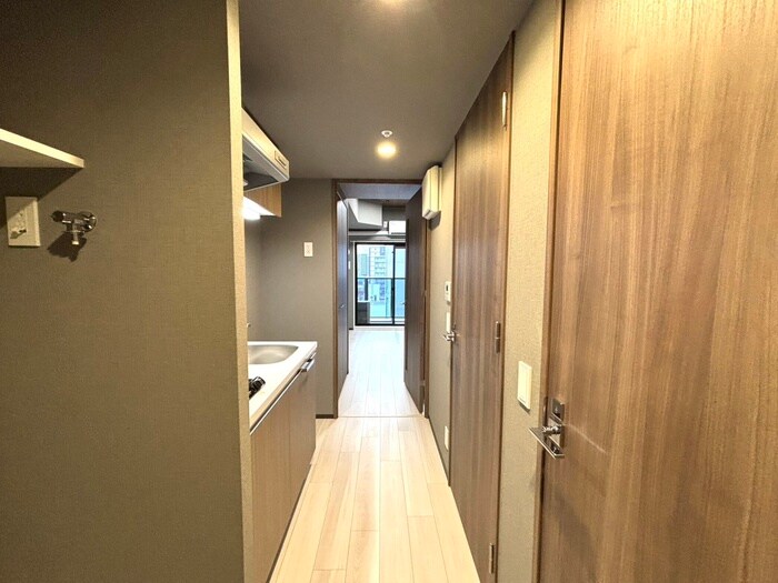 物件内観写真19　(廊下)