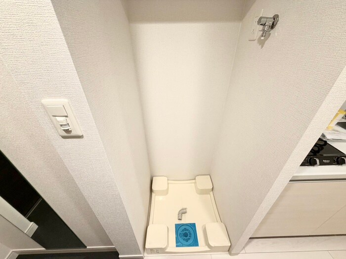 物件内観写真13　(洗濯機置場)