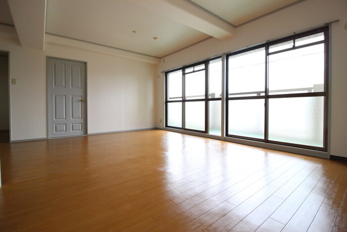 物件内観写真11　(居室)