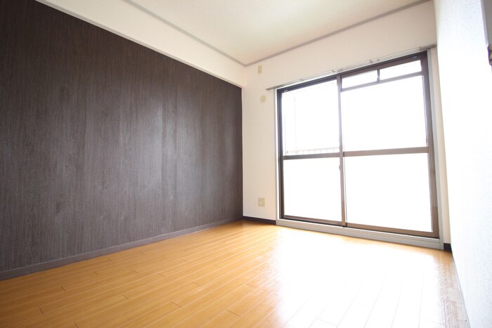 物件内観写真13　(居室)