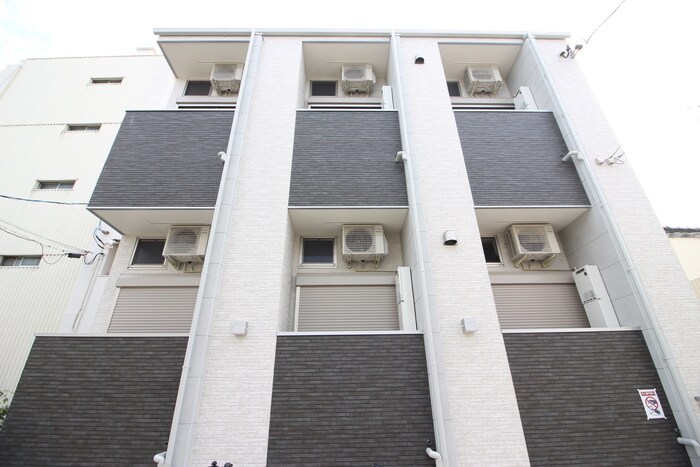 物件外観写真3　(外観写真)