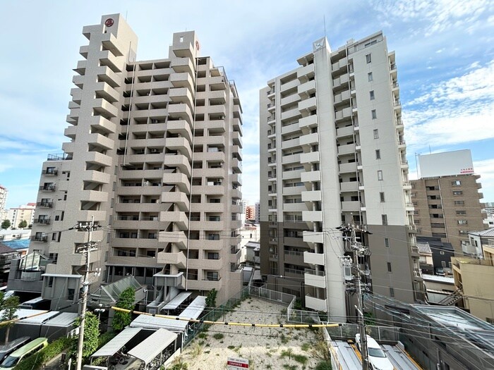 物件内観写真15　(室内からの展望)