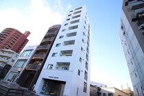 ＹＯＳＨＩＮＯ　ＳＱＵＡＲＥの外観写真