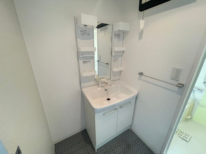 物件内観写真14　(洗面)