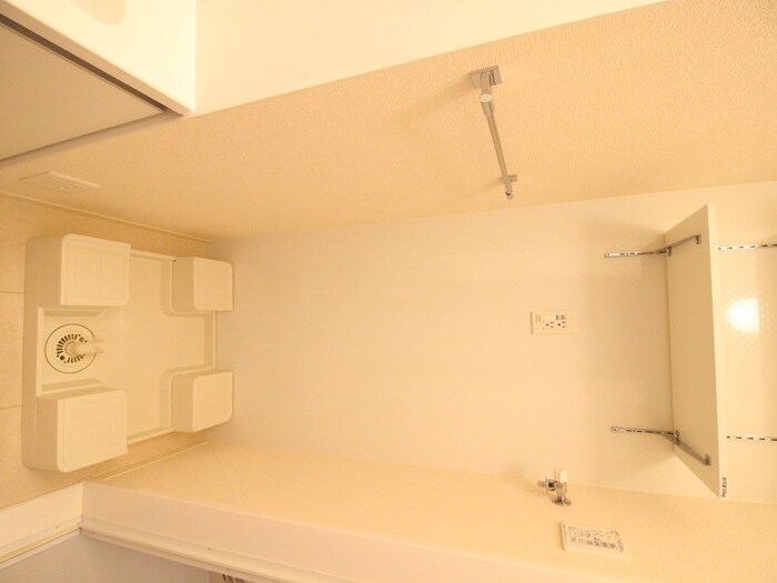 物件内観写真14　(洗濯機置場)