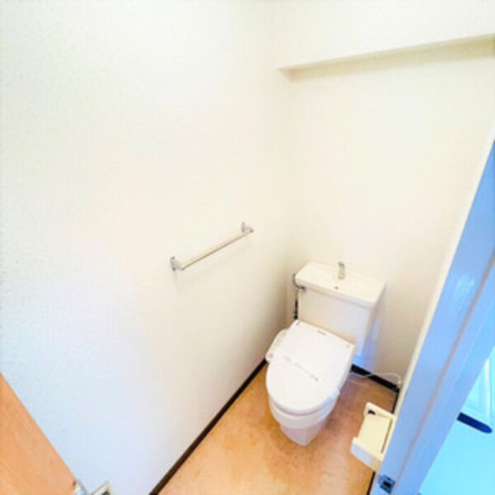 物件内観写真7　(トイレ)