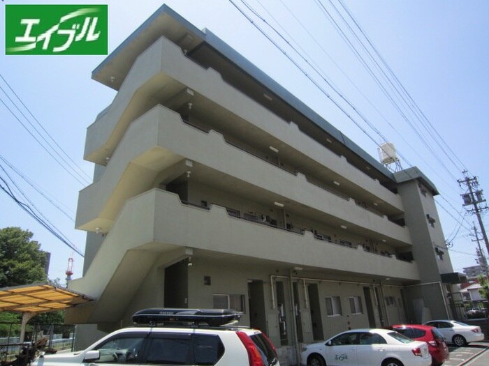 物件外観写真6　(エントランス部分)