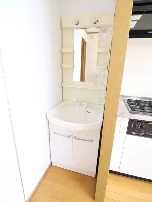 物件内観写真11　(洗面)