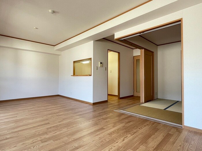 物件内観写真8　(居室)