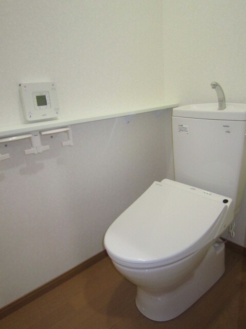 物件内観写真14　(トイレ)