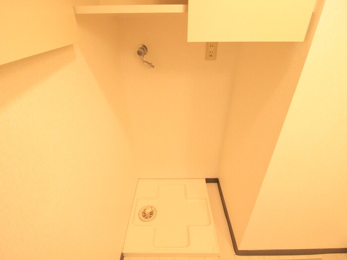 物件内観写真9　(洗濯機置場)