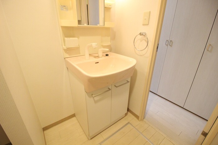 物件内観写真15　(洗面)