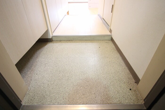 物件内観写真15　(玄関)