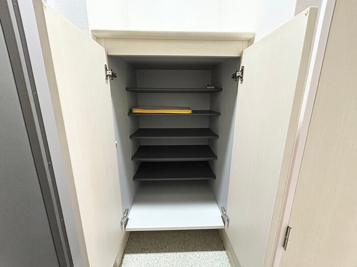 物件内観写真17　(靴箱)
