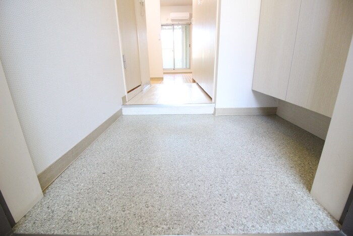 物件内観写真21　(玄関)