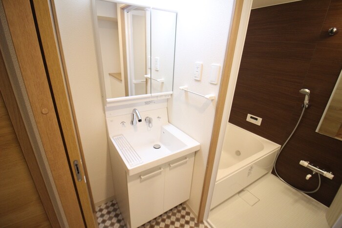 物件内観写真13　(洗面)