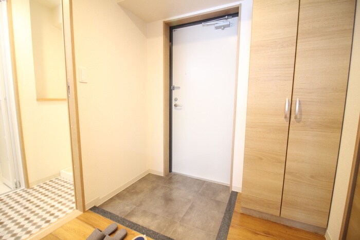物件内観写真15　(玄関)