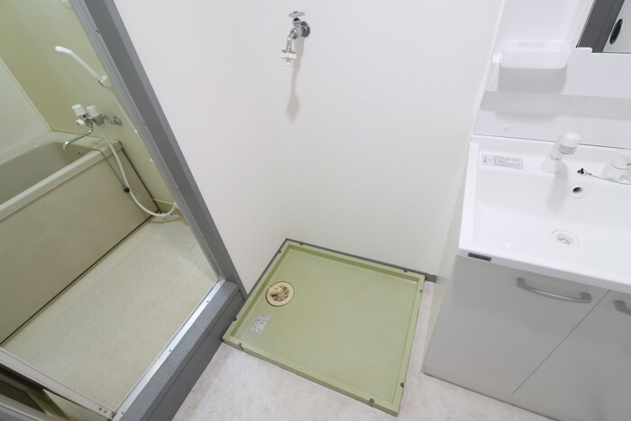 物件内観写真13　(洗濯機置場)