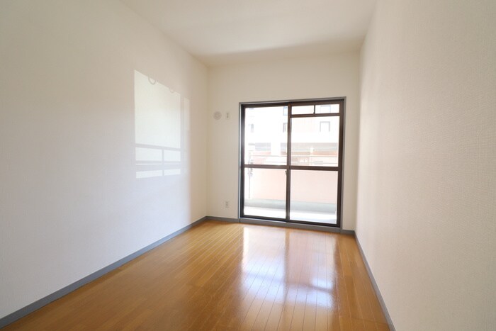 物件内観写真19　(居室)