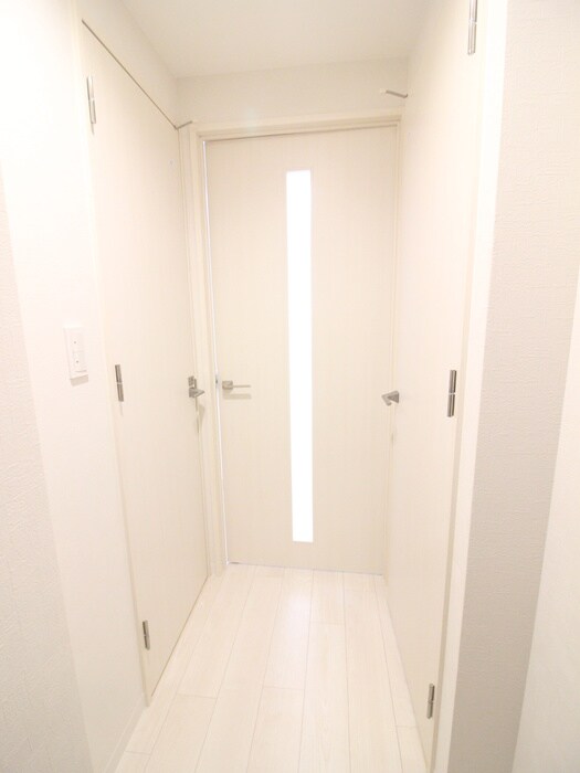 物件内観写真20　(廊下)