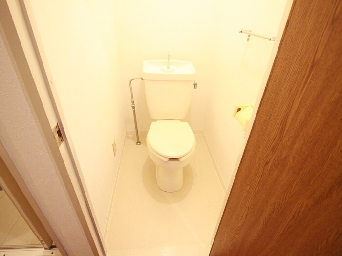 物件内観写真14　(トイレ)